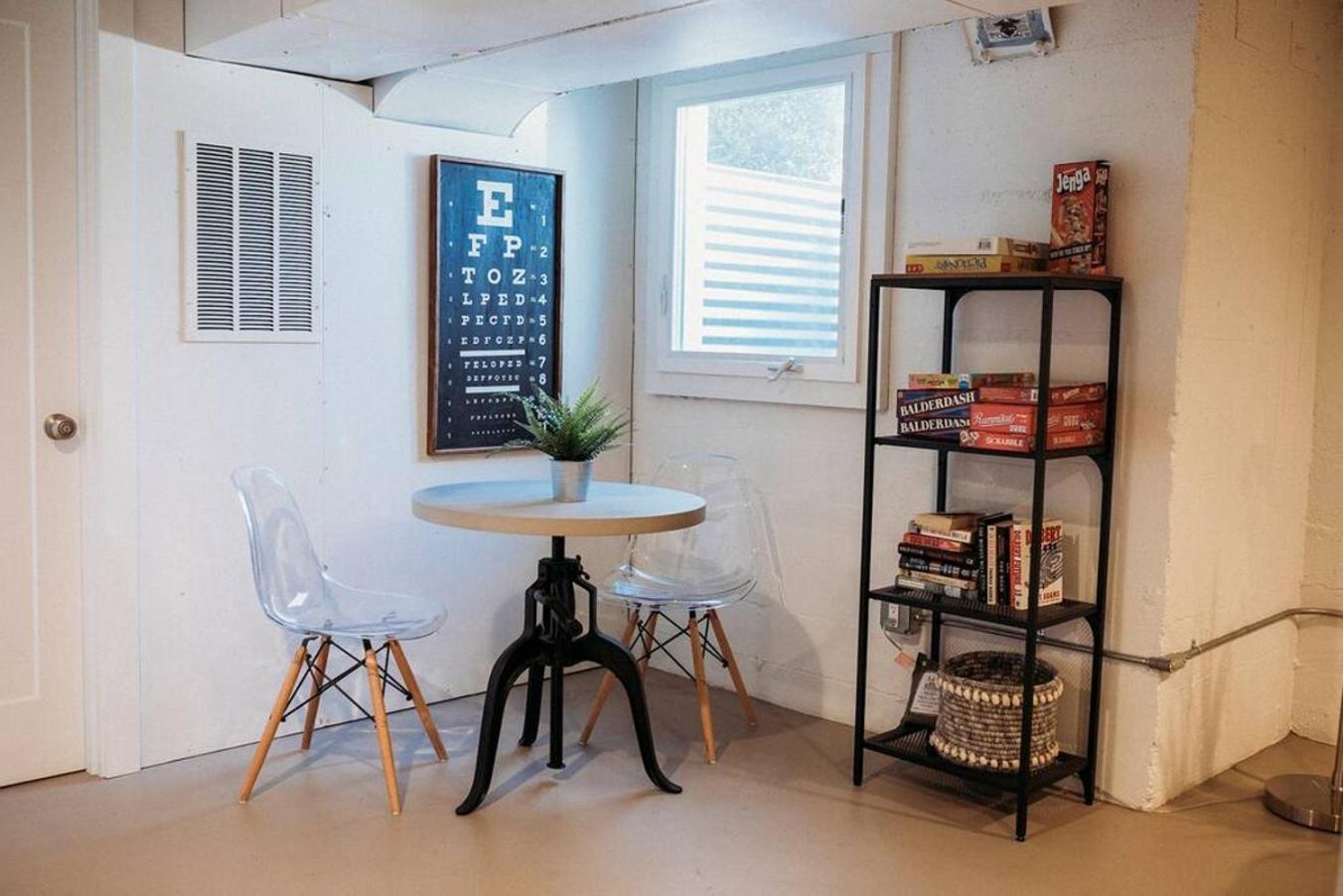 Style Meets Comfort In Beautiful Design Vancouver Ngoại thất bức ảnh