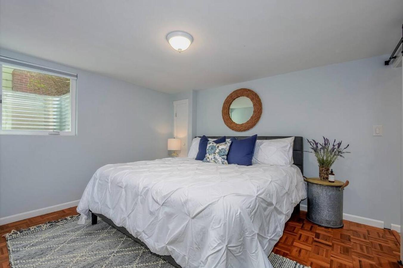 Style Meets Comfort In Beautiful Design Vancouver Ngoại thất bức ảnh